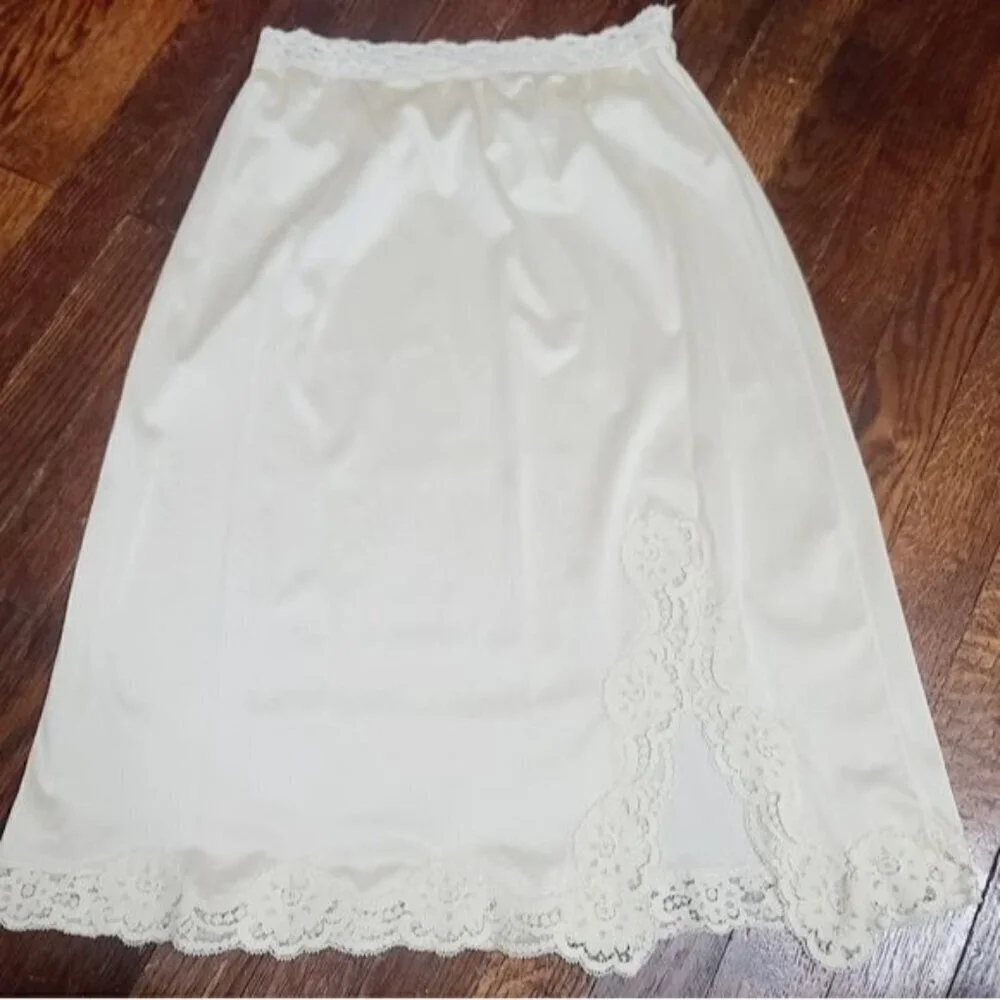 Vintage Ivory Lace Applique Half Skirt Slip - Picture 9 of 16